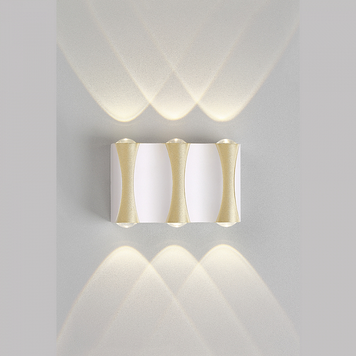 Бра Crystal Lux CLT 022W3 WH-GO 4000K
